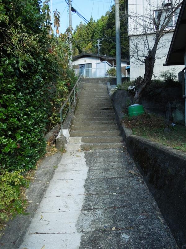 熊野神社に向かう歩道