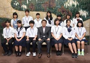 タイ・バンコク都へ派遣する愛知県高校生訪問団の知事表敬訪問
