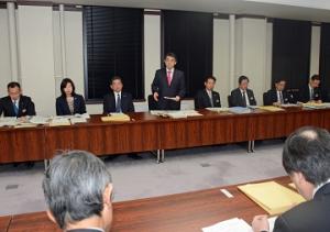 愛知県まち・ひと・しごと創生総合戦略推進本部で挨拶しています