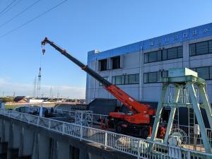 排水施設保全対策事業福田川河口地区　施工中