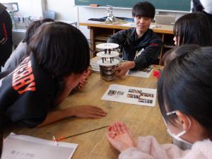 機械装置の組み立て体験