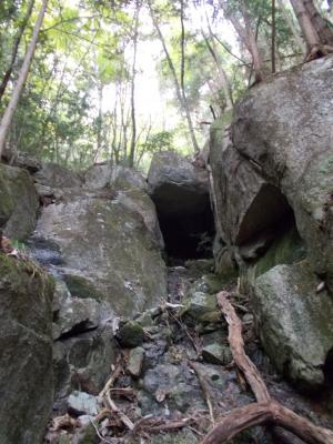 山姥洞窟