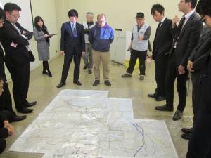 愛知県地図により地形の特徴等を説明