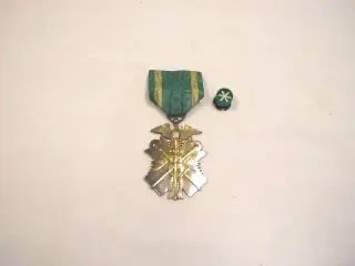 功六級金鵄勲章