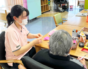 足立華さん