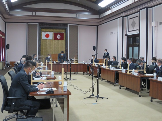 第九回委員会　報告