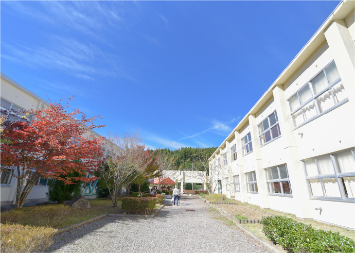 田口高等学校の外観