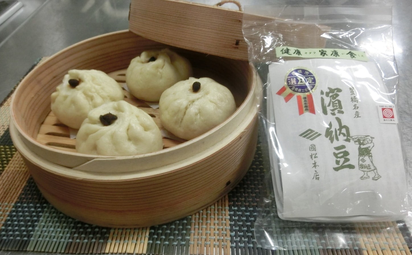 愛知県の食材で古代の味を現代に再現！
濱納豆を使用した三国志肉まん画像
