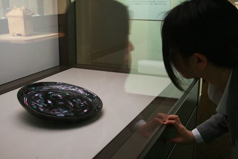 沖縄の工芸―琉球ガラス・陶磁器・染織・琉球漆器―