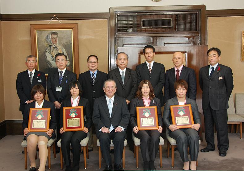 (平成21年12月8日)顕彰式の写真
