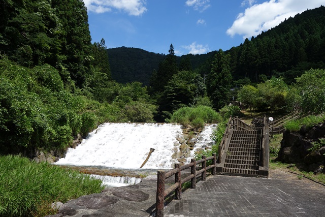 階段から上流へ