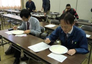 食味会の様子