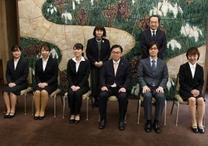 愛知県立大学・愛知県立芸術大学の学生の表敬訪問