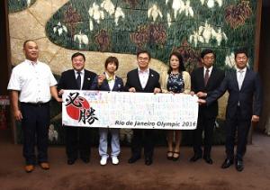 柔道で銅メダルを獲得した近藤亜美選手と