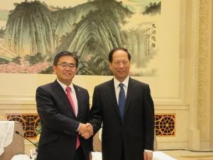 江蘇省の石泰峰省長を訪問しました
