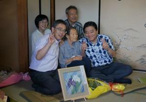 数え１００歳を迎えられた高齢者の方を知事がお祝いしました