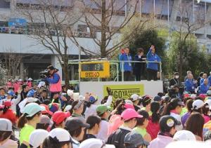 名古屋ウィメンズマラソン」で大村知事がスターターを務めました