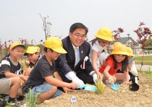 「あいち健康の森　薬草園」が開園しました