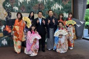 「あいち戦国姫隊」の知事表敬訪問