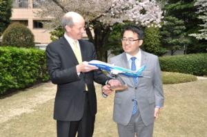 平成24年4月13日　ボーイングジャパン社長の知事訪問