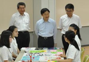 皇太子殿下が椙山女学園高校での献血教育をご視察されました