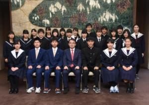 アメリカ・テキサス州へ派遣する愛知県高校生訪問団の知事表敬訪問