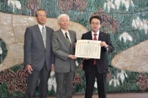 平成24年2月2日　蟹江プロパン株式会社から文化振興基金への寄附贈呈式を実施
