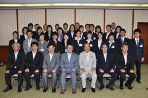 平成24年6月18日　青年海外協力隊員等の出発表敬