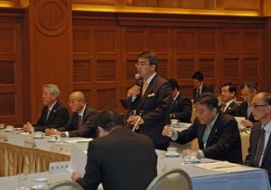中部国際空港二本目滑走路建設促進期成同盟会総会で挨拶しています