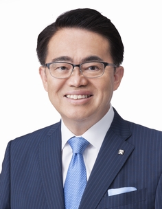 知事顔写真