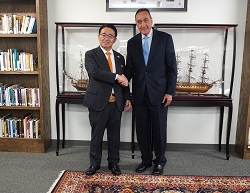 250411白根直子記念財団のヘンリー・シスネロス会長