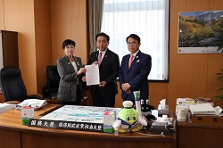 250422米国の関税措置に関する赤澤経済再生担当大臣への要請