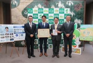 ソフトバンク４人
