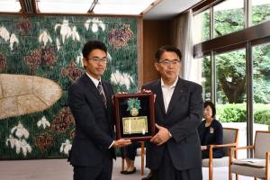 山西選手
