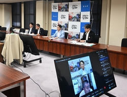 0704-3 子ども・子育て政策推進本部Web会議