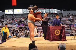 0727 大相撲名古屋場所表彰式3