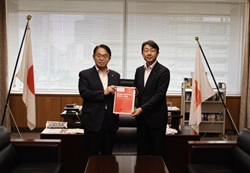 0806古川総務大臣政務官.jpg