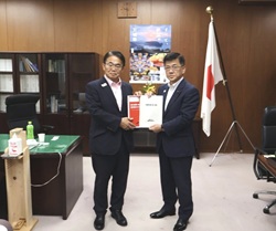 0807庄子農林水産大臣政務官.jpg