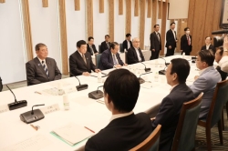 0909-1地方創生に関する内閣総理大臣と知事の意見交換会