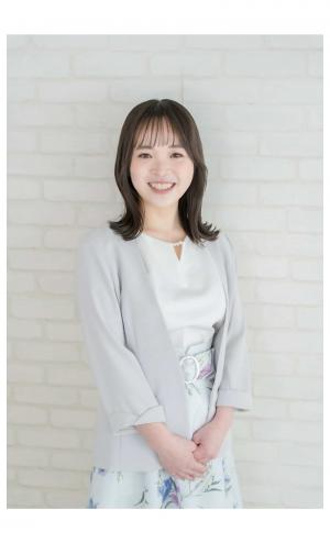 浦野莉恵氏