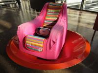 VRゴーグルを使用した円盤形遊具