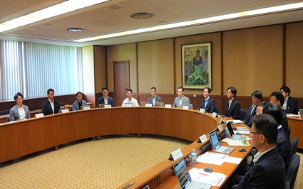 アジア・アジアパラ競技大会推進特別委員会審査状況画像