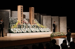 99-100 警察消防殉職者慰霊祭