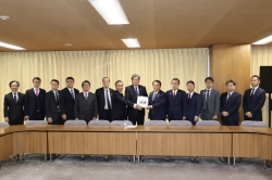 99-102-2 セントレア（自民党）