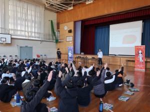 赤いバラの写真です。