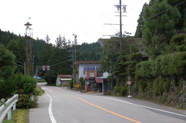 八ツ橋バス停付近2010