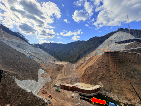 ダム堤体の工事状況