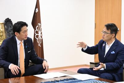 小林鷹之自由民主党政務調査会長2