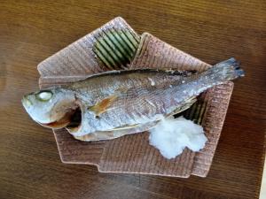 イサキの塩焼き