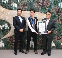 261008-2 大道芸人